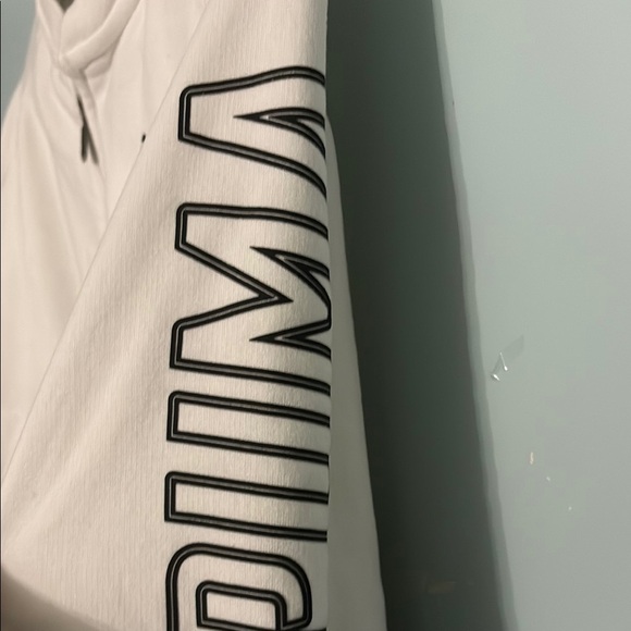Puma Women's White zippered logo hoodie Jacket, size medium - Picture 7 of 8